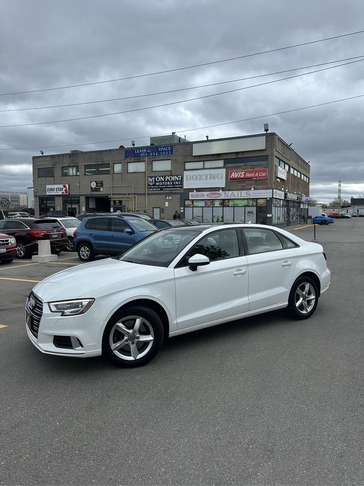 2017 Audi A3 2.0T Komfort Photo