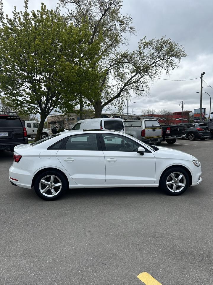 2017 Audi A3 2.0T Komfort Photo