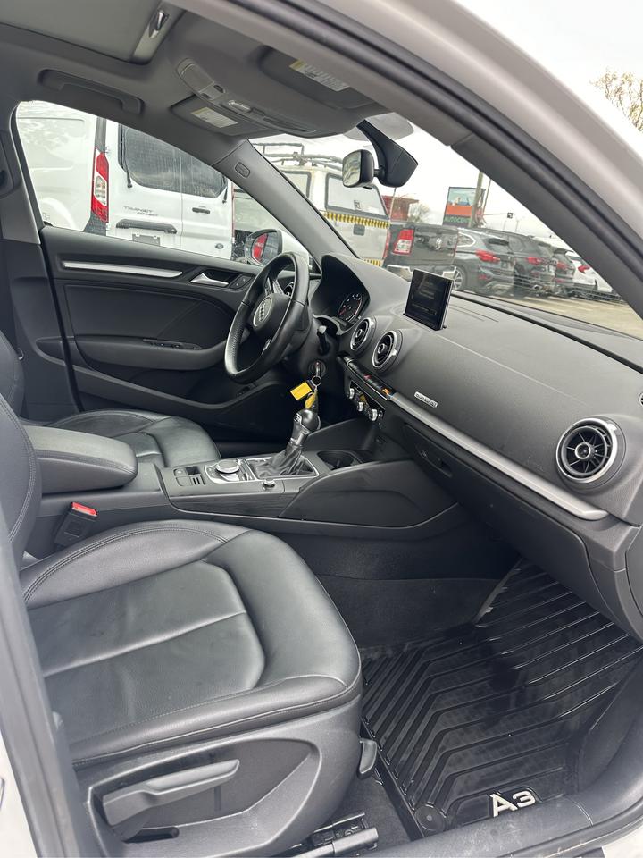 2017 Audi A3 2.0T Komfort Photo