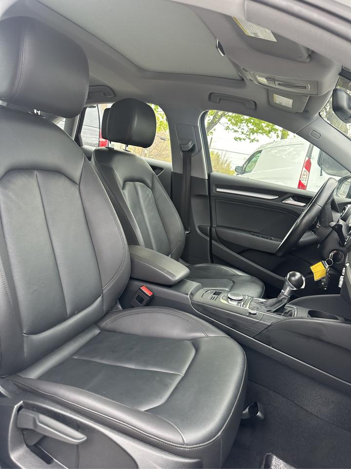 2017 Audi A3 2.0T Komfort Photo