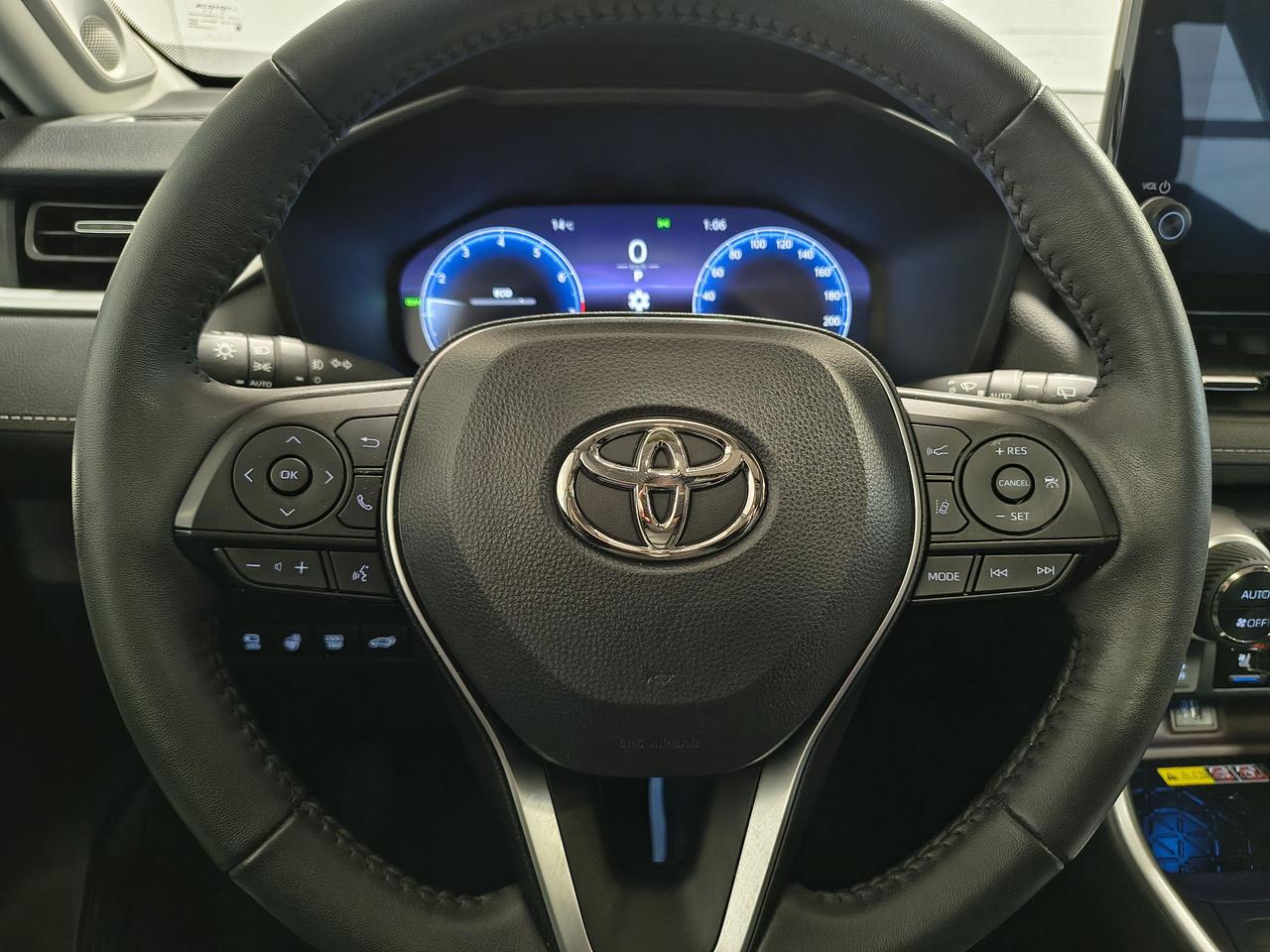 2023 Toyota RAV4 LIMITED  Photo