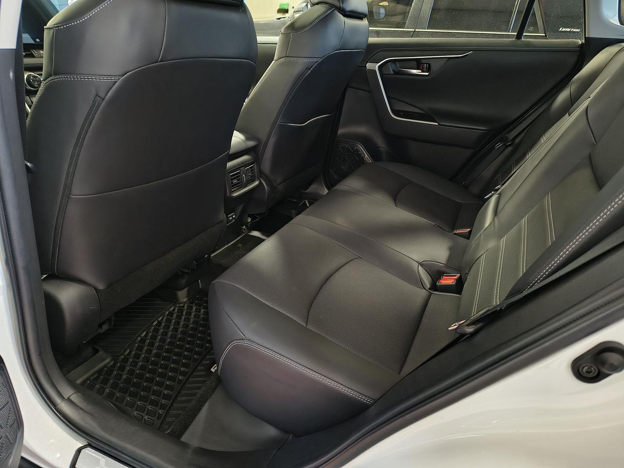 2023 Toyota RAV4 LIMITED  Photo0