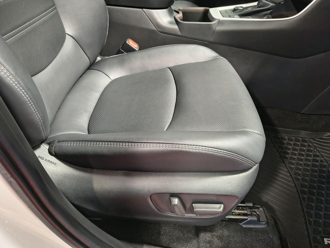 2023 Toyota RAV4 LIMITED  Photo0