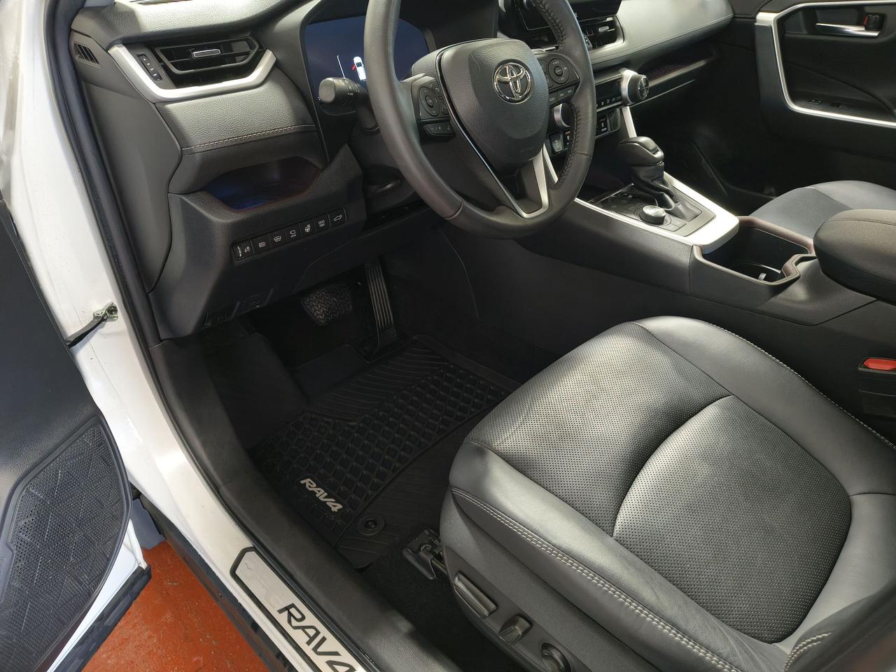 2023 Toyota RAV4 LIMITED  Photo