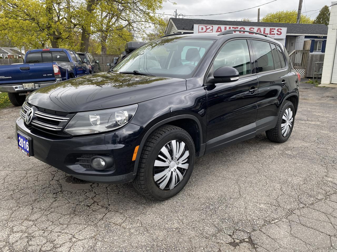 2016 Volkswagen Tiguan Automatic/4Cylinder/PanoRoof/Navi/Backup Cam Photo0