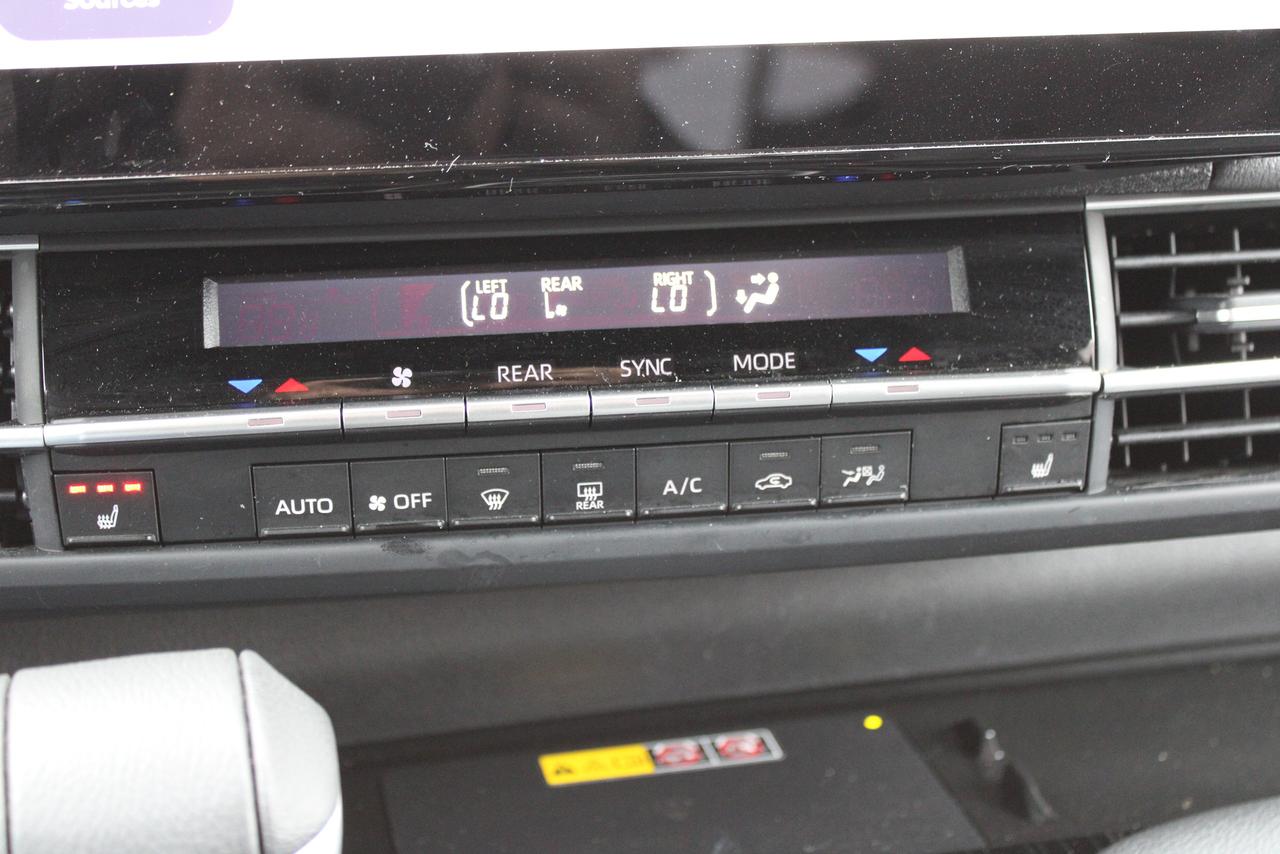 2025 Toyota Sienna XSE Photo