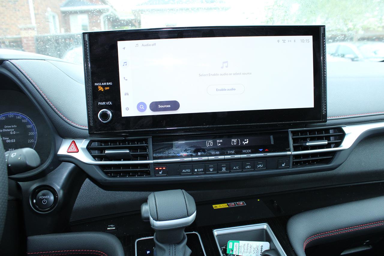 2025 Toyota Sienna XSE Photo