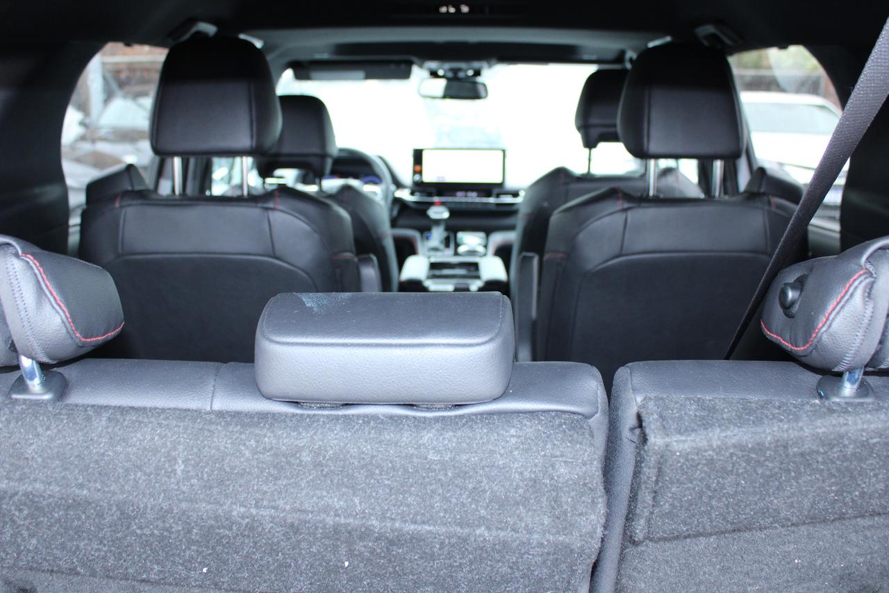 2025 Toyota Sienna XSE Photo