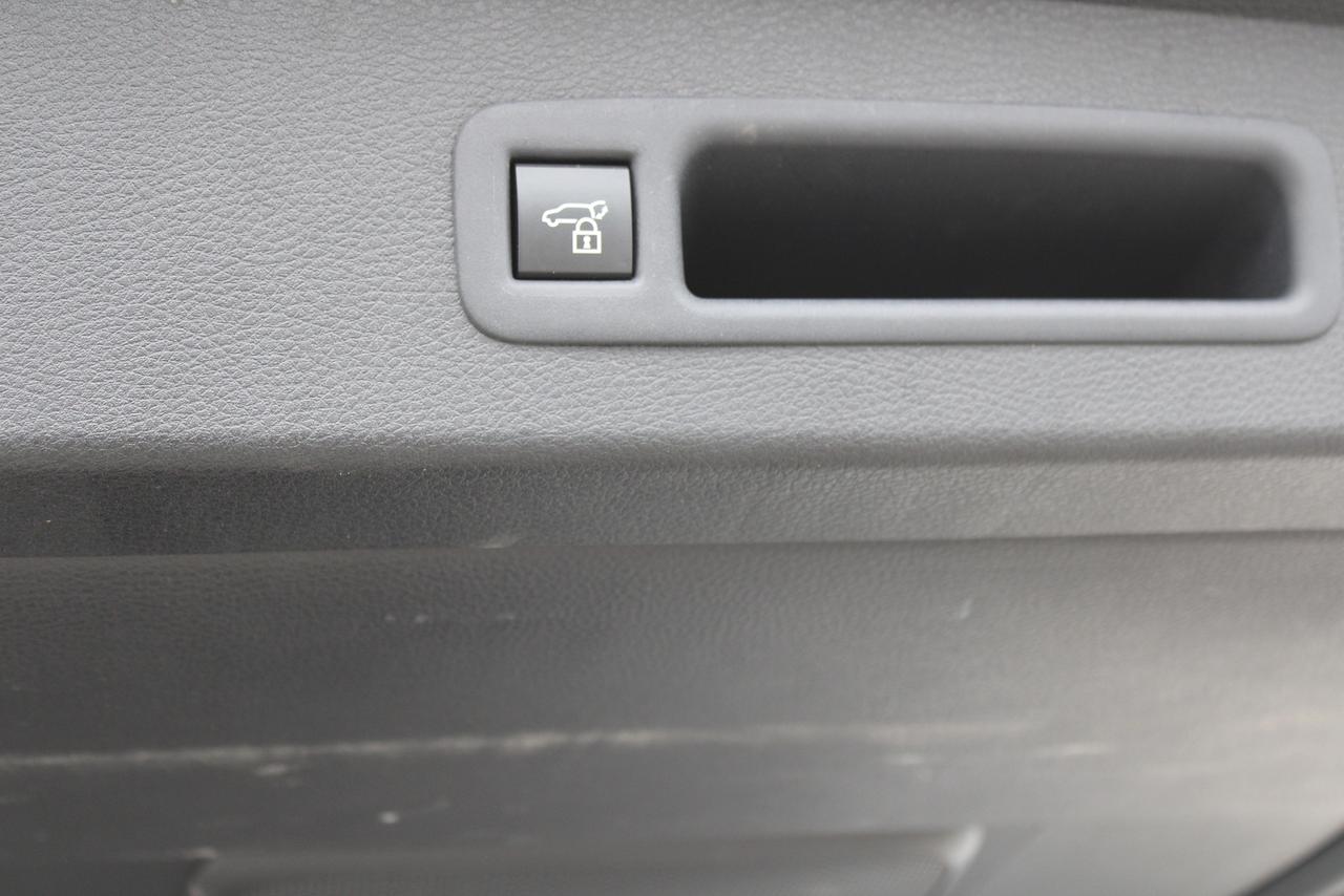 2025 Toyota Sienna XSE Photo