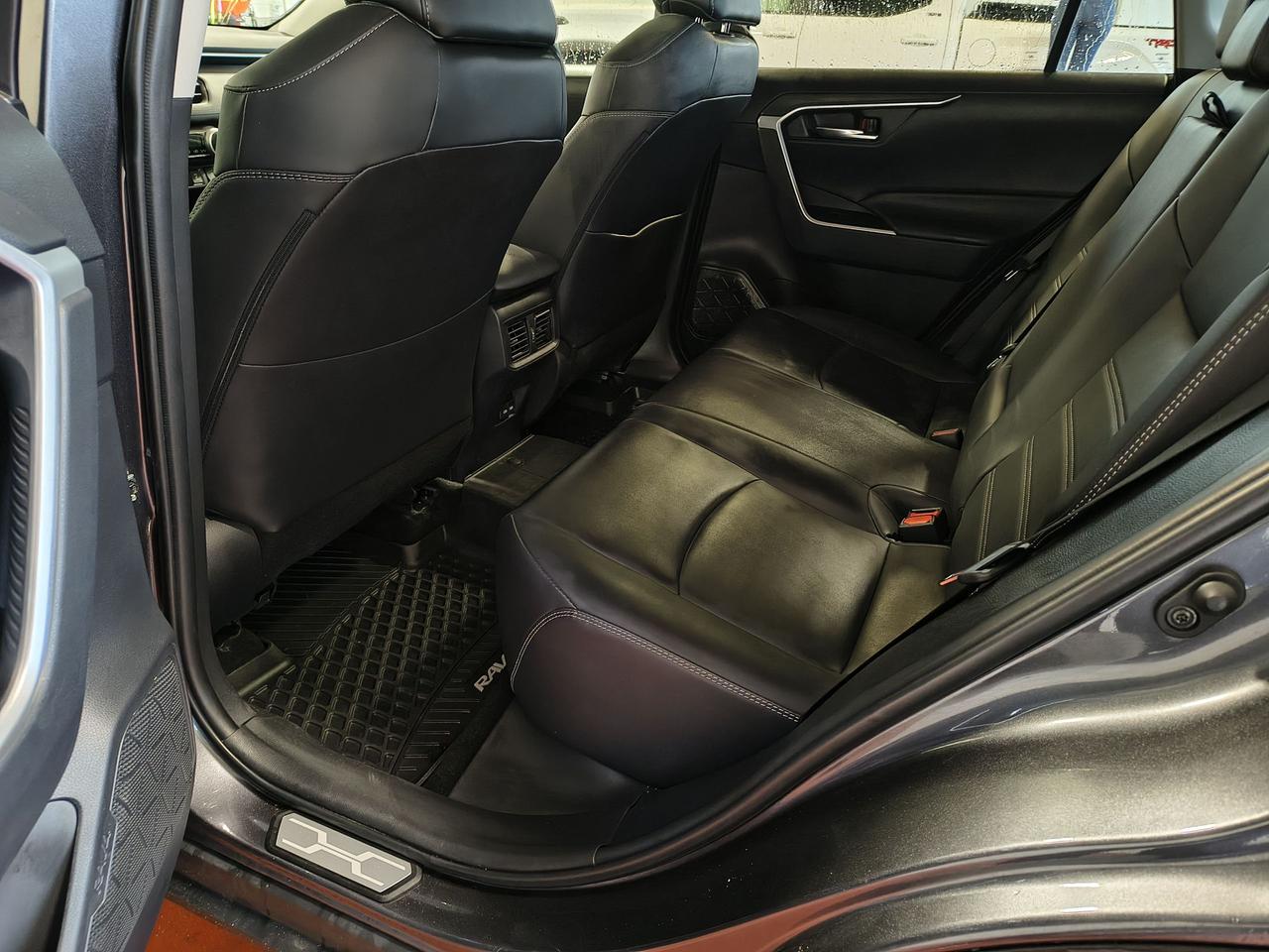 2024 Toyota RAV4 XLE Photo0