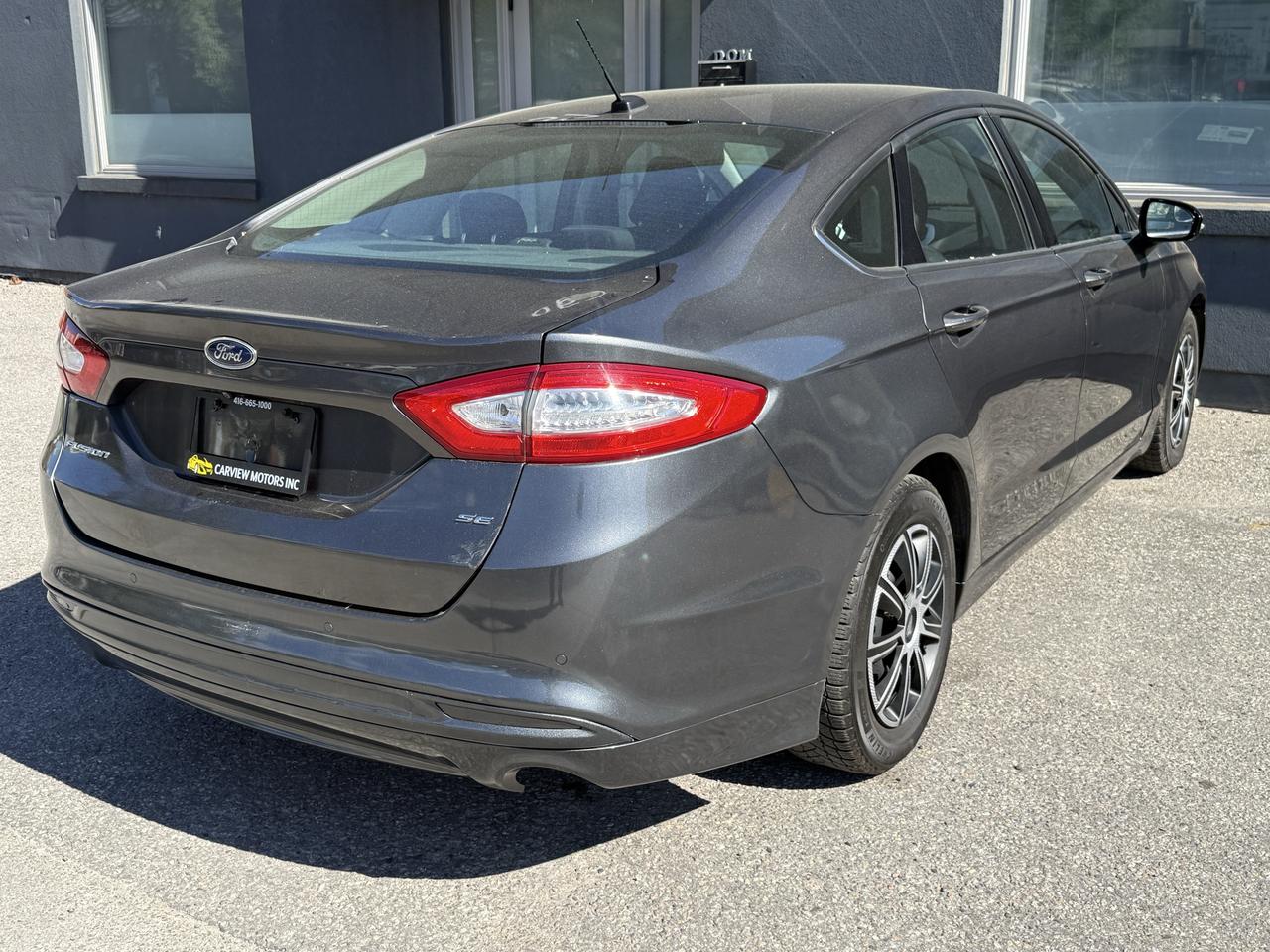 2016 Ford Fusion 4dr Sdn SE FWD Photo