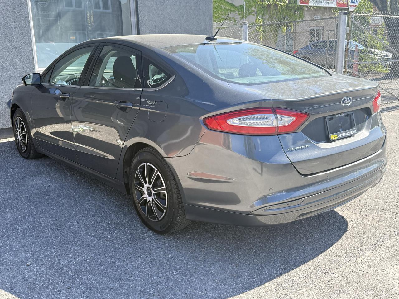 2016 Ford Fusion 4dr Sdn SE FWD Photo