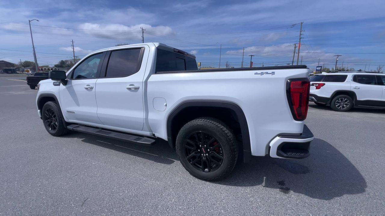 2024 GMC Sierra 1500 Elevation 4X4, REMOTE START, HEATED FRONT SEATS, CRUISE CONTROL, NAV, BACK UP CAM!! Photo