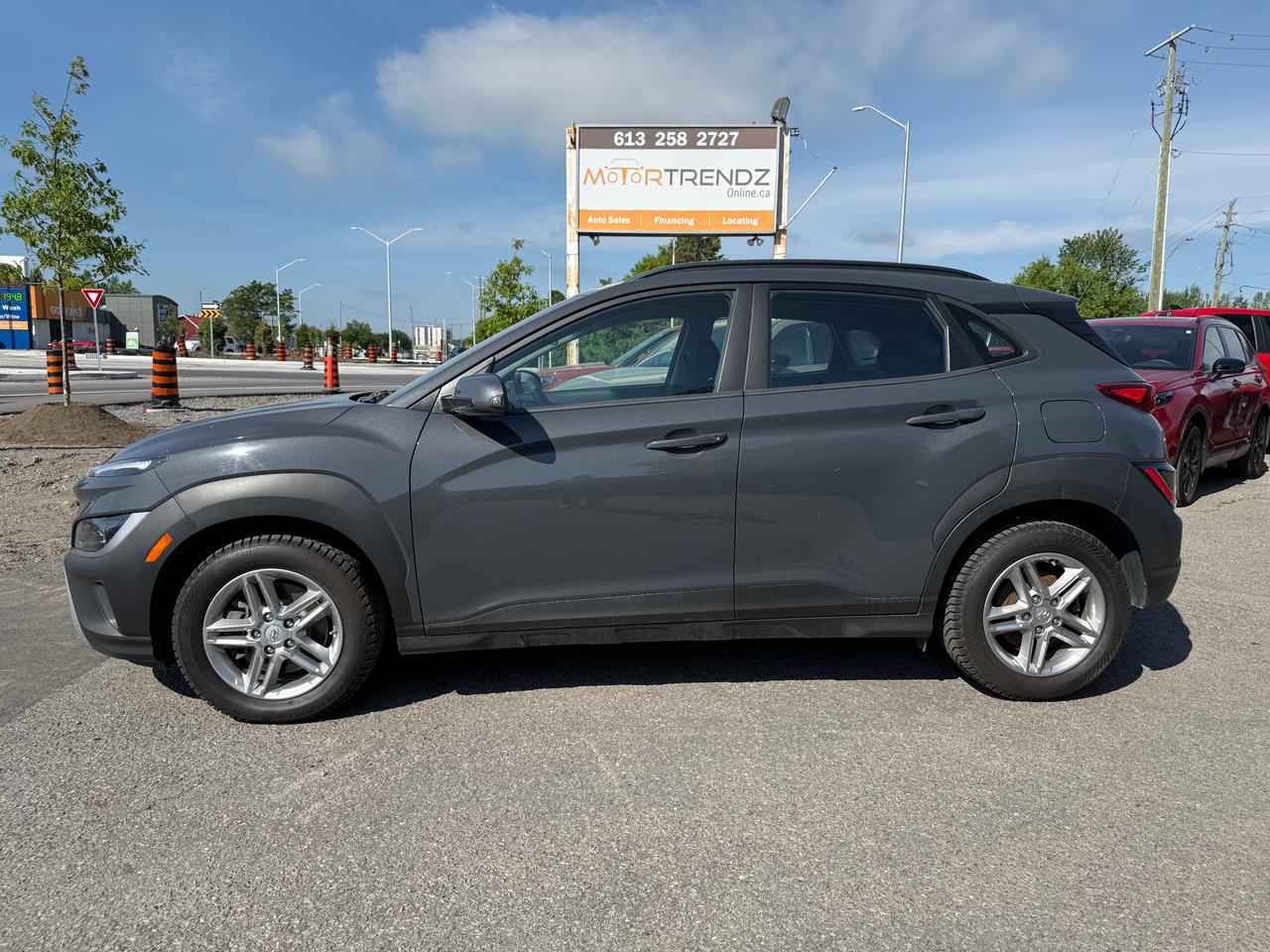 2023 Hyundai KONA 2.0L Essential Heated Seats! CarPlay! Photo