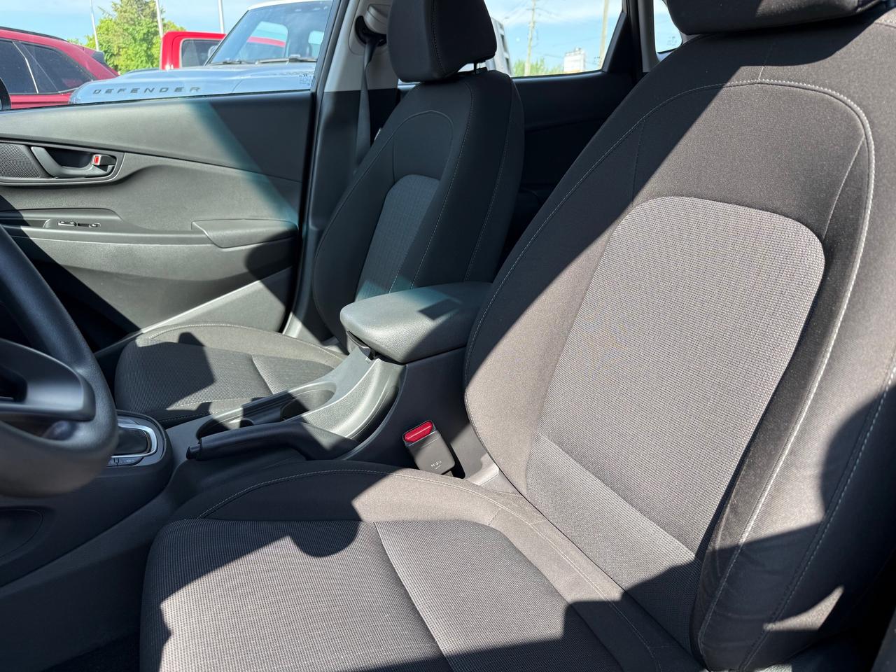 2023 Hyundai KONA 2.0L Essential Heated Seats! CarPlay! Photo