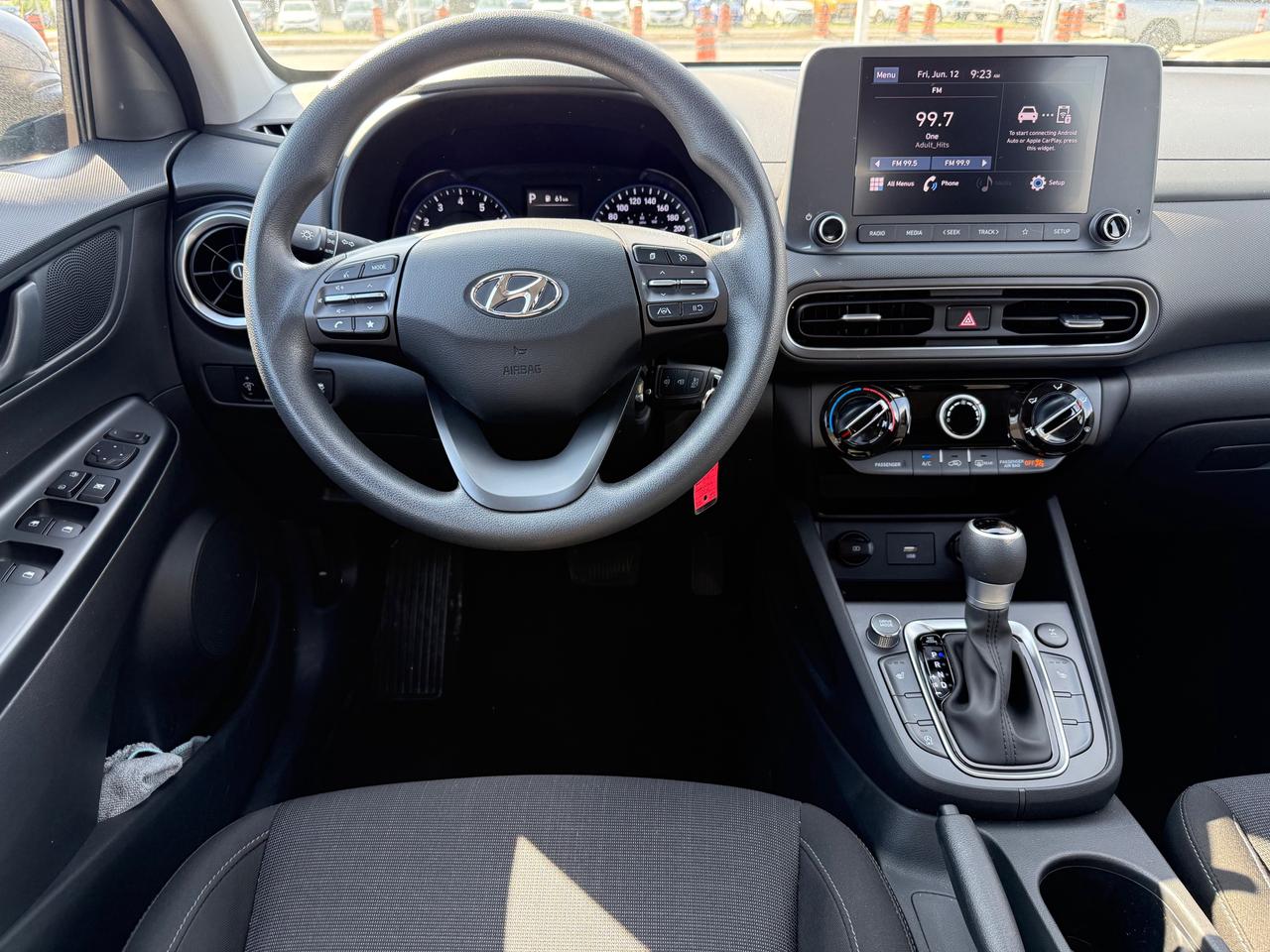 2023 Hyundai KONA 2.0L Essential Heated Seats! CarPlay! Photo