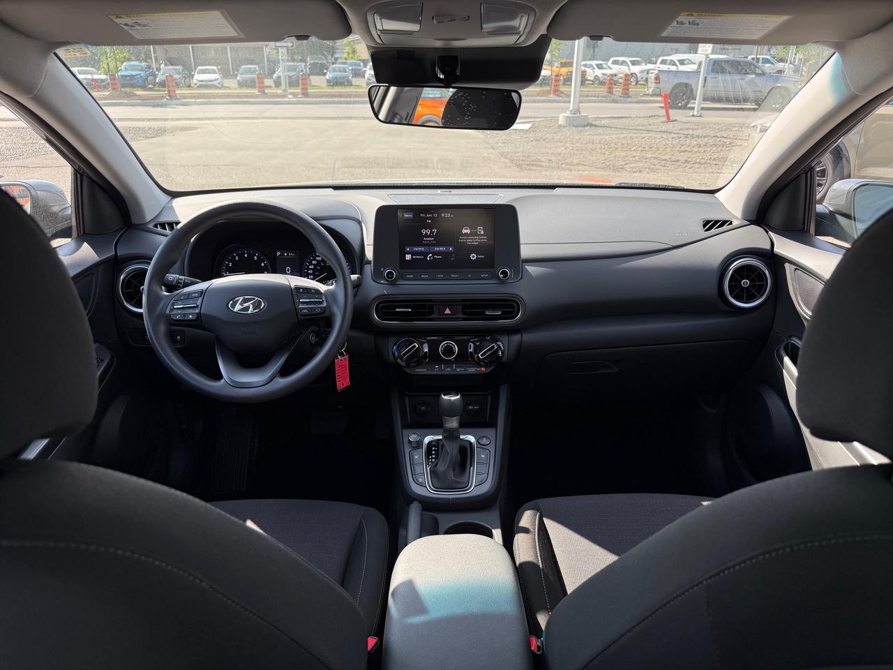 2023 Hyundai KONA 2.0L Essential Heated Seats! CarPlay! Photo