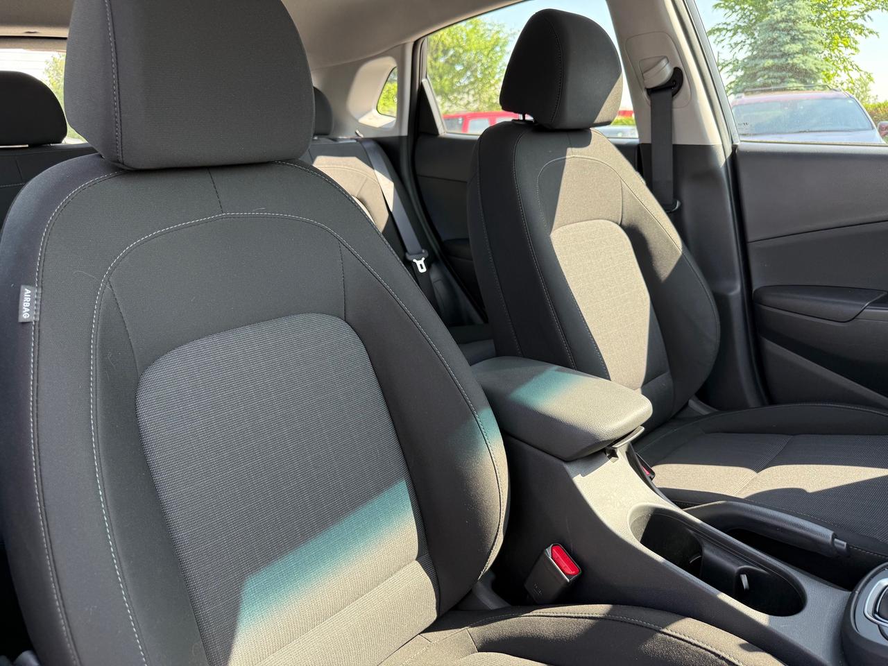 2023 Hyundai KONA 2.0L Essential Heated Seats! CarPlay! Photo