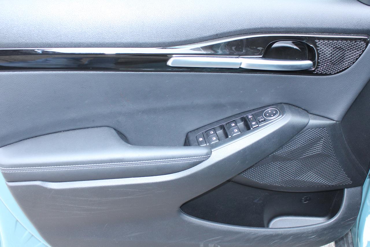2025 Kia Seltos EX AWD Photo