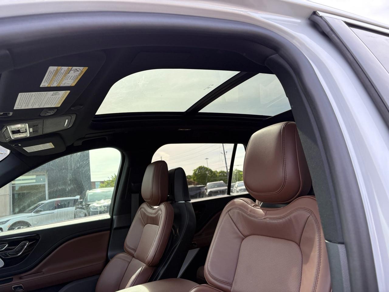 2025 Lincoln Aviator Reserve 201A|HEATED/VENT STS|DYNAMIC HANDLING PK|1 OWNER|N Photo