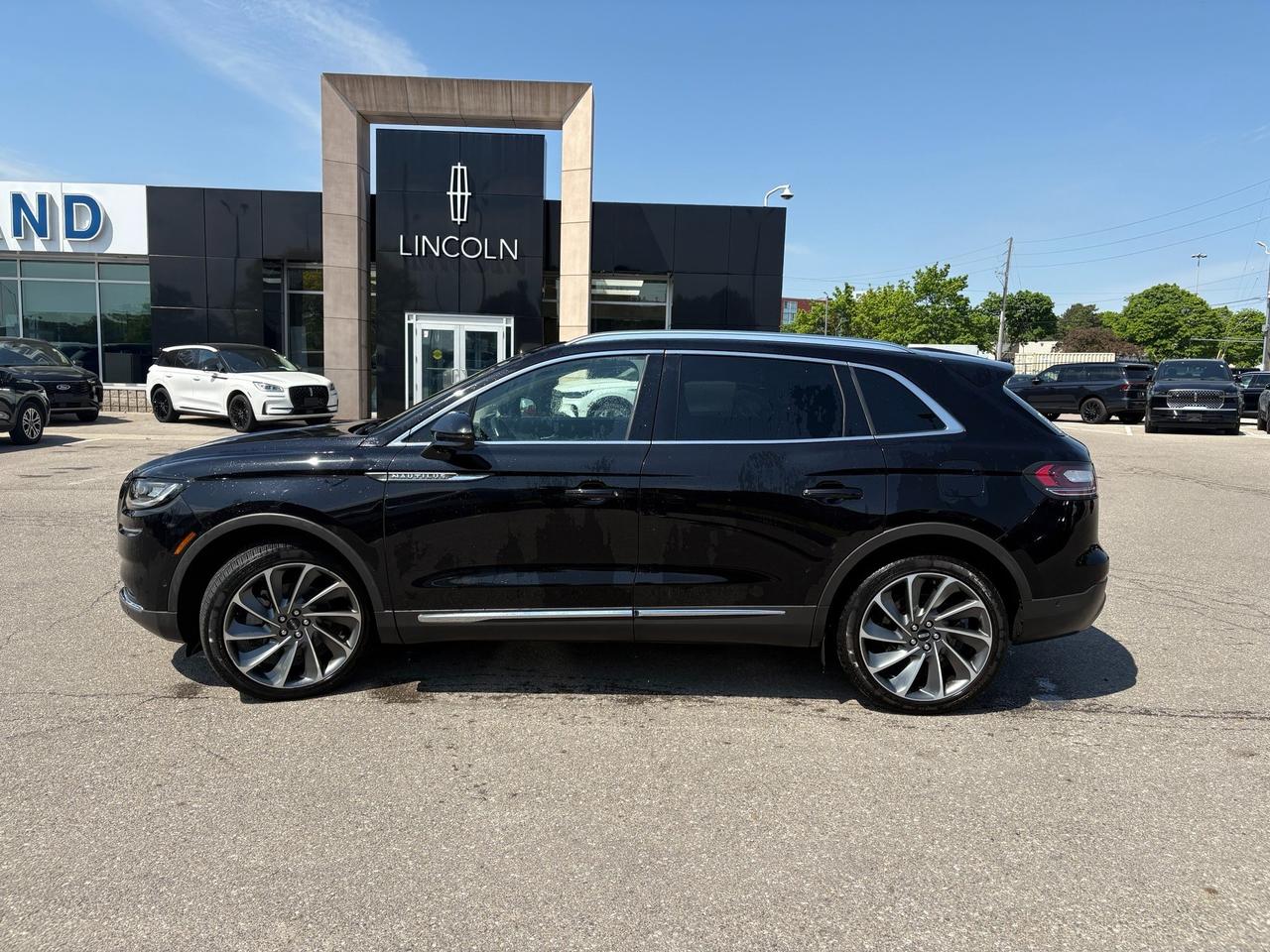 2022 Lincoln Nautilus Reserve HEATED/VENT CAPTAIN SEATS|201A|2.7L V6 Photo