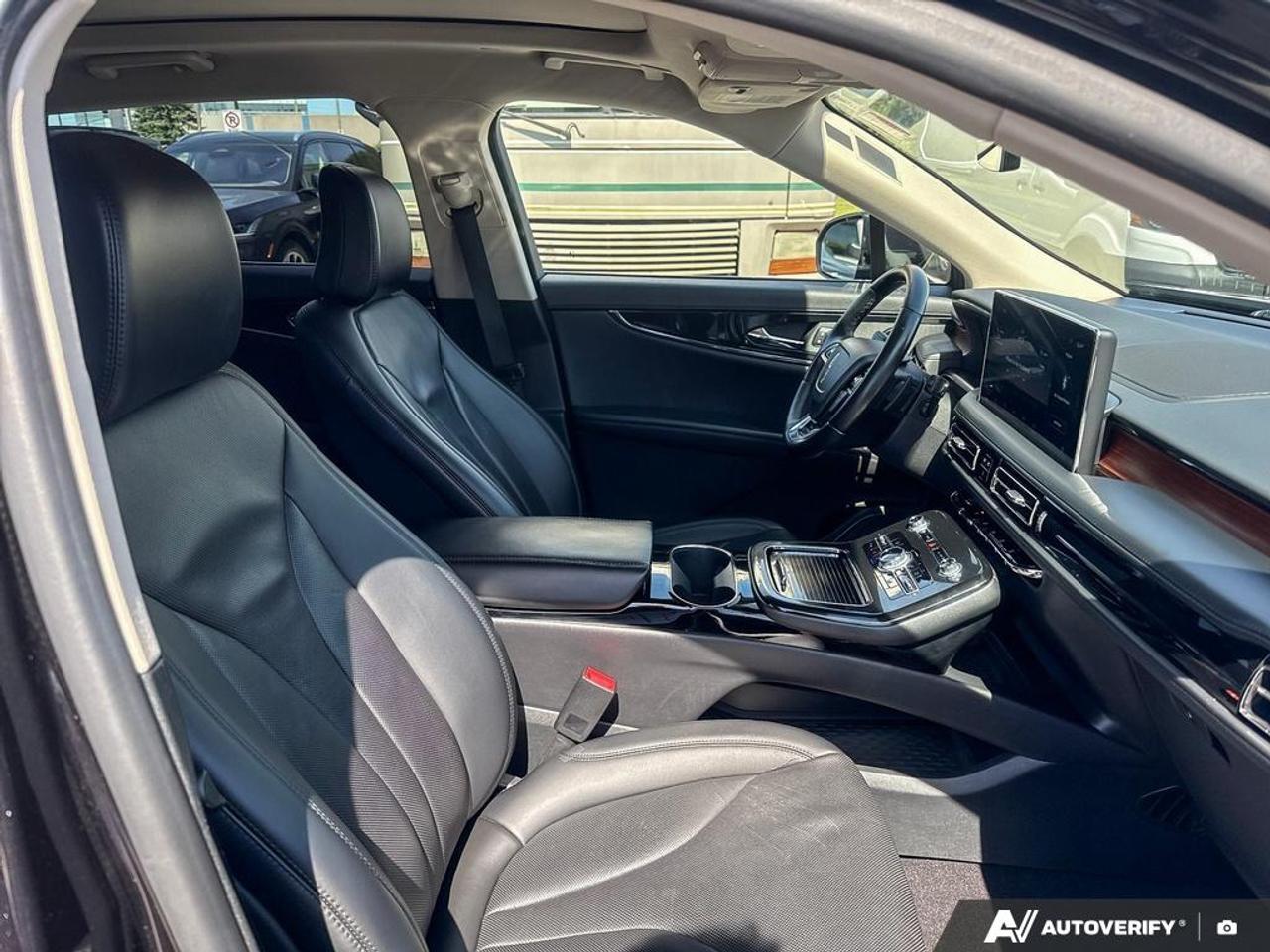 2022 Lincoln Nautilus Reserve HEATED/VENT CAPTAIN SEATS|201A|2.7L V6 Photo