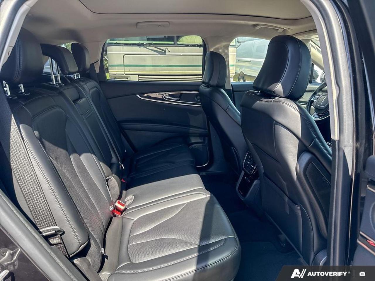 2022 Lincoln Nautilus Reserve HEATED/VENT CAPTAIN SEATS|201A|2.7L V6 Photo