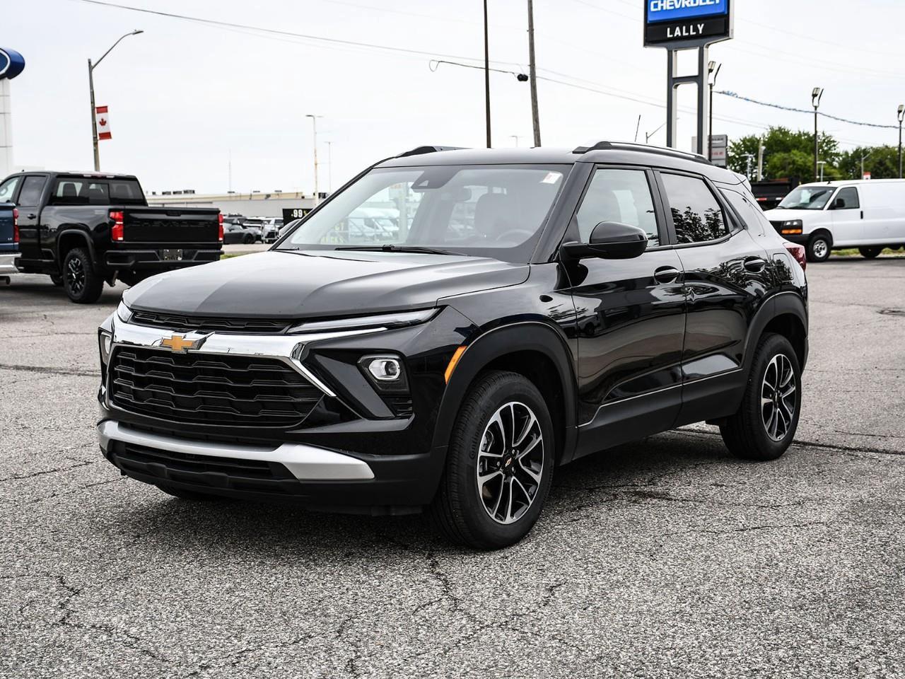 2025 Chevrolet TrailBlazer LT Photo2