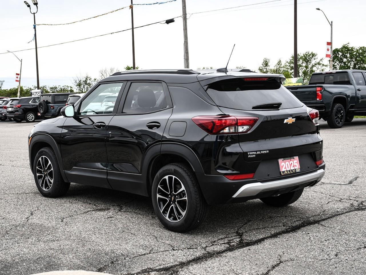 2025 Chevrolet TrailBlazer LT Photo