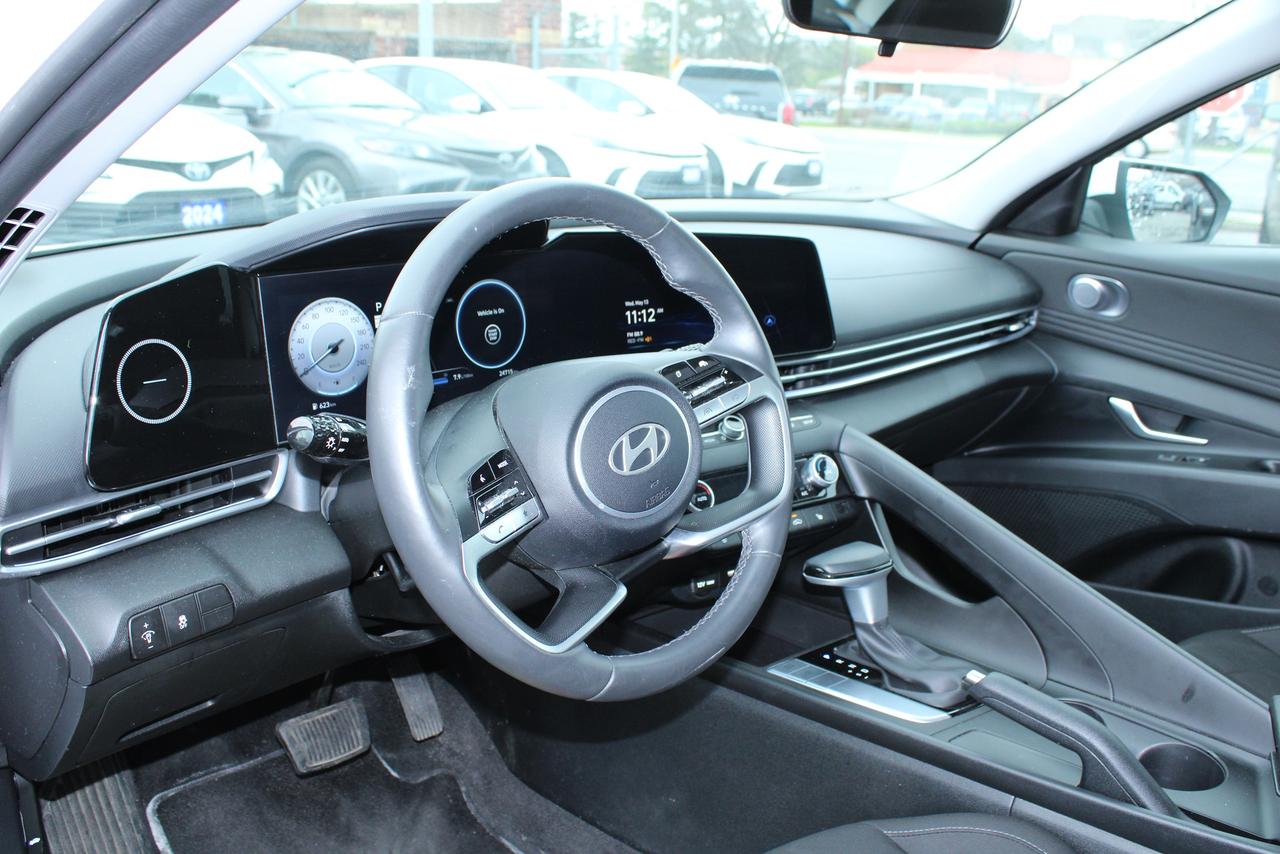 2025 Hyundai Elantra Preferred Photo