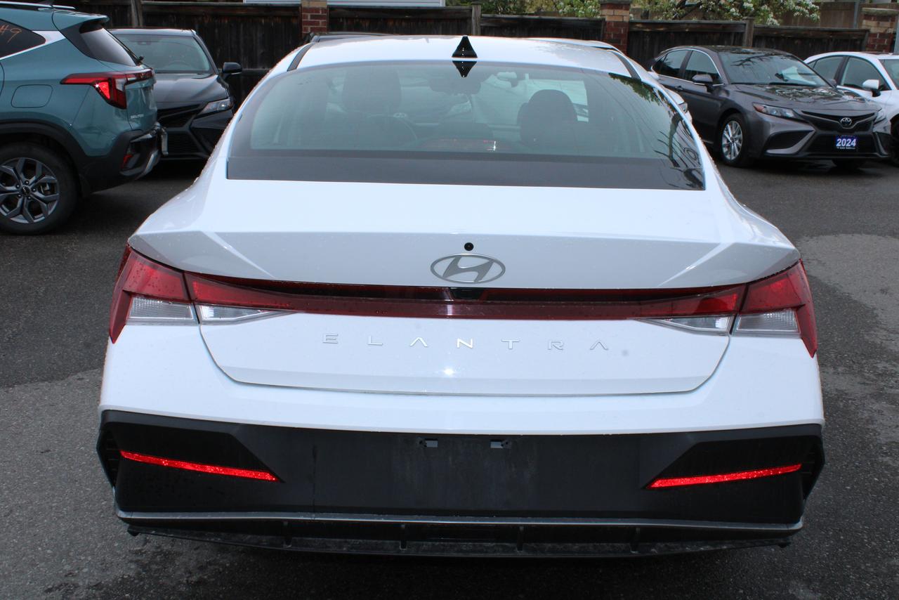 2025 Hyundai Elantra Preferred Photo