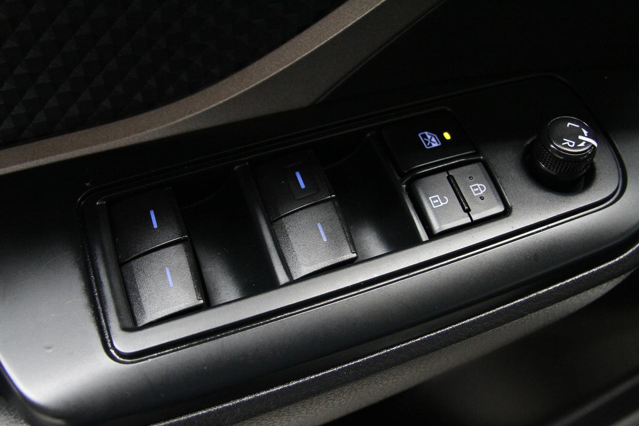 2021 Toyota C-HR LE | LaneDep | ACC | Backup Cam | CarPlay