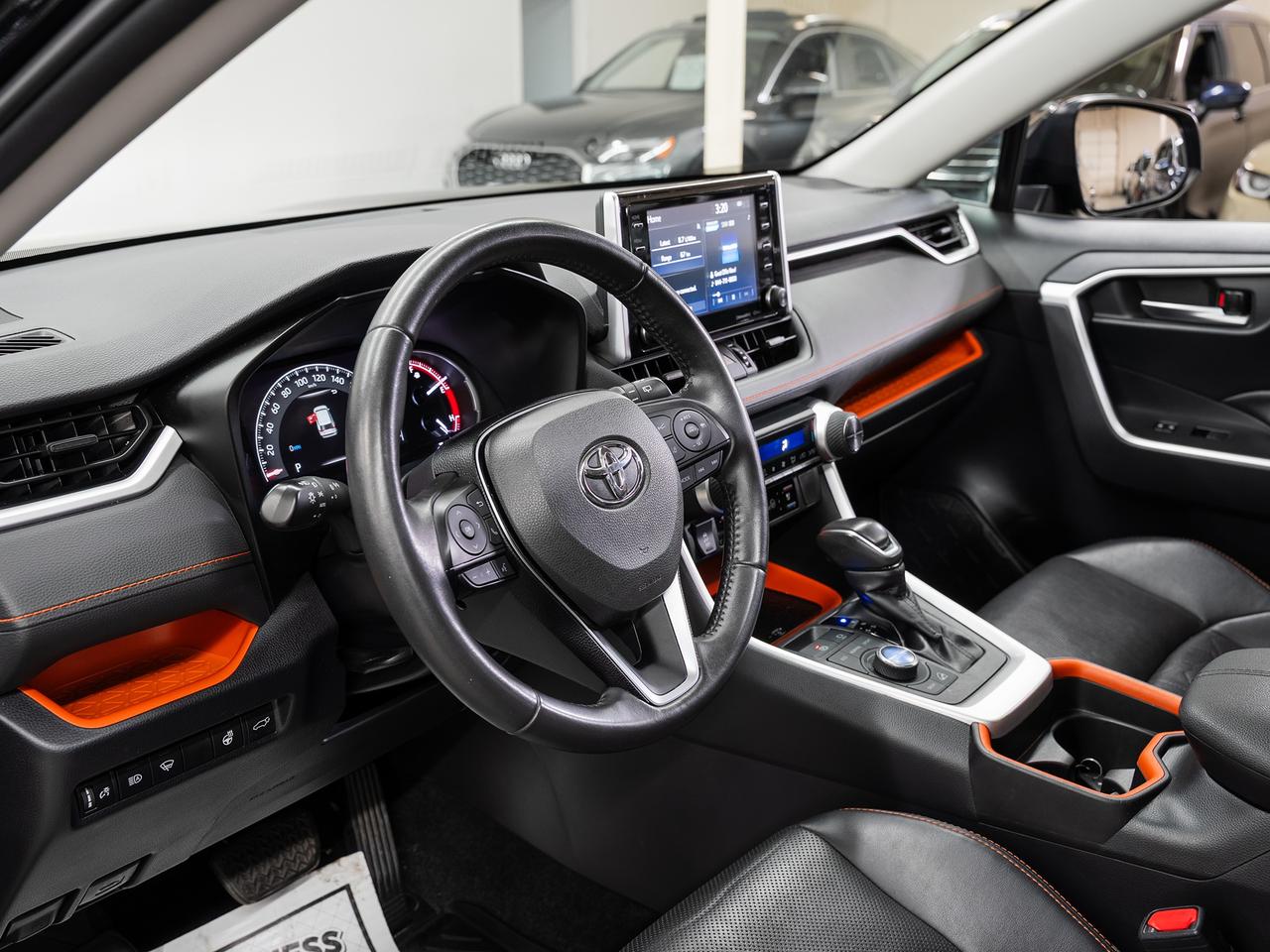 2019 Toyota RAV4 TRAIL AWD | Leather | Sunroof | Cooled Seats | BSM
