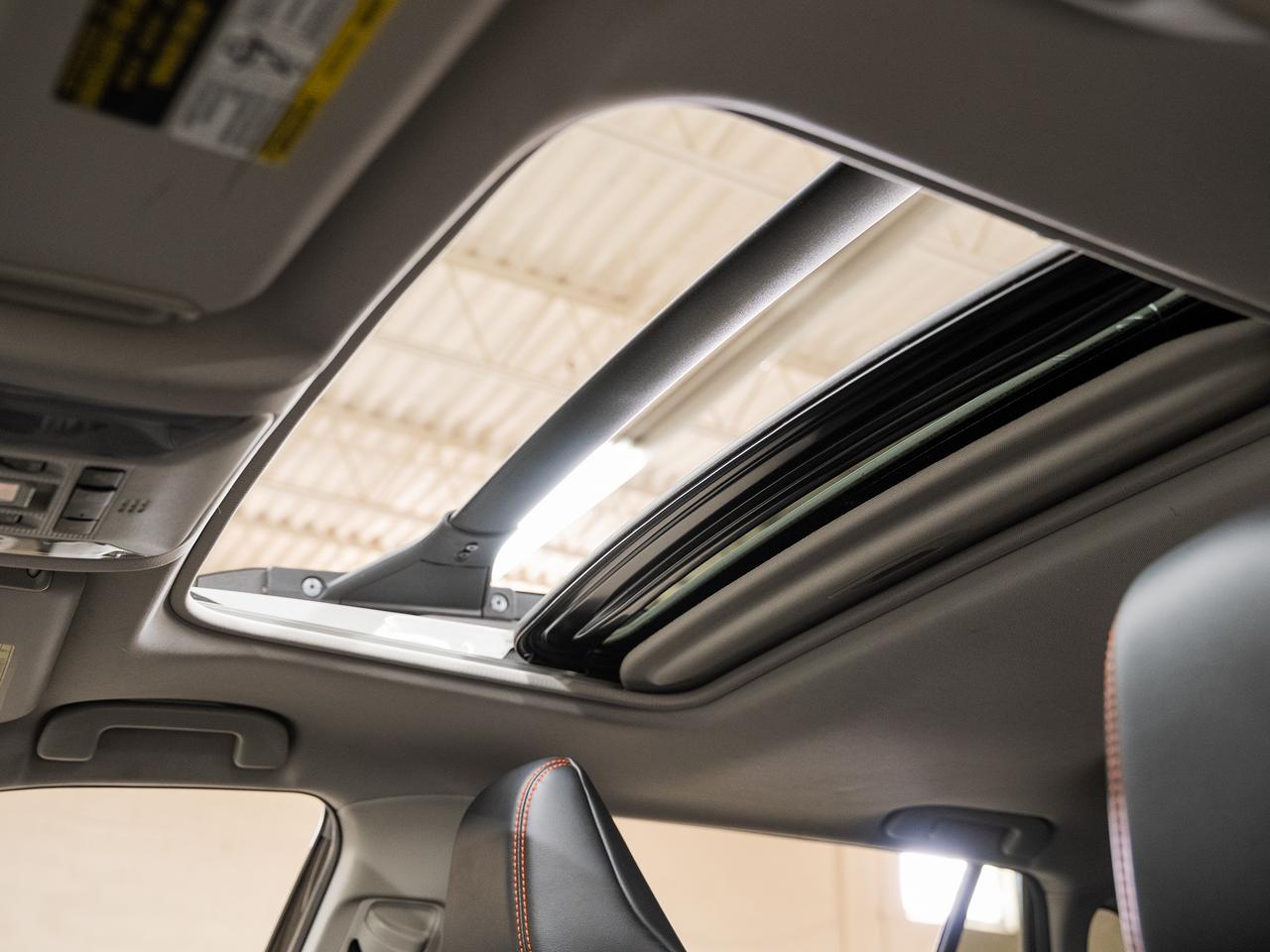2019 Toyota RAV4 TRAIL AWD | Leather | Sunroof | Cooled Seats | BSM