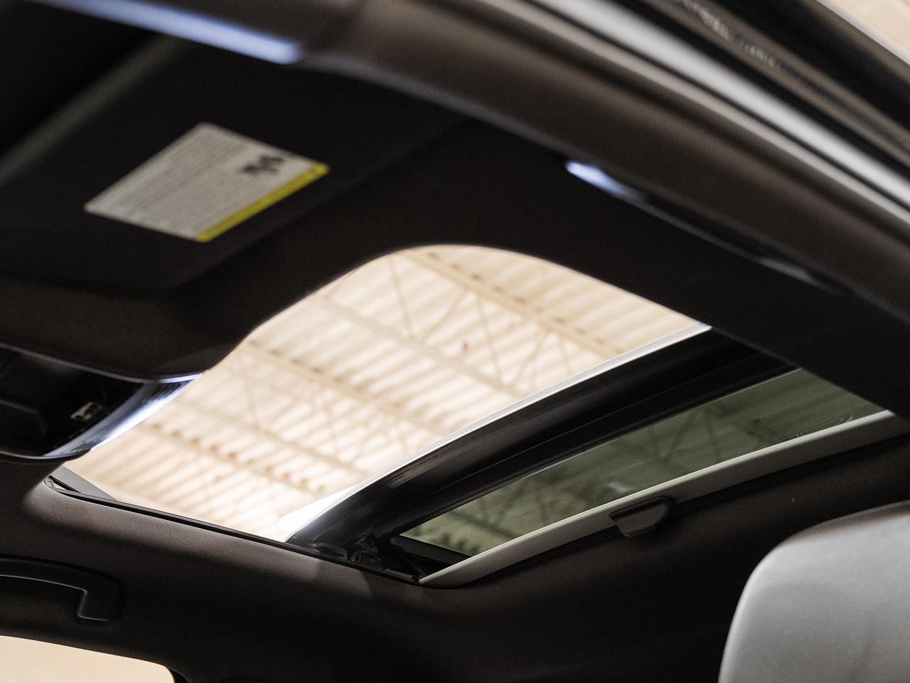 2021 Volkswagen Jetta HIGHLINE R-LINE | Nav | Sunroof | BSM | CarPlay