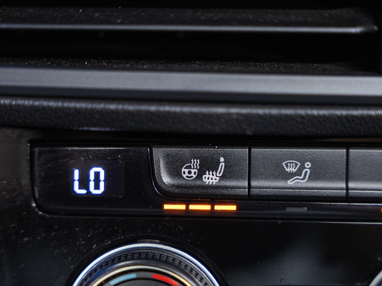 2021 Volkswagen Jetta HIGHLINE R-LINE | Nav | Sunroof | BSM | CarPlay