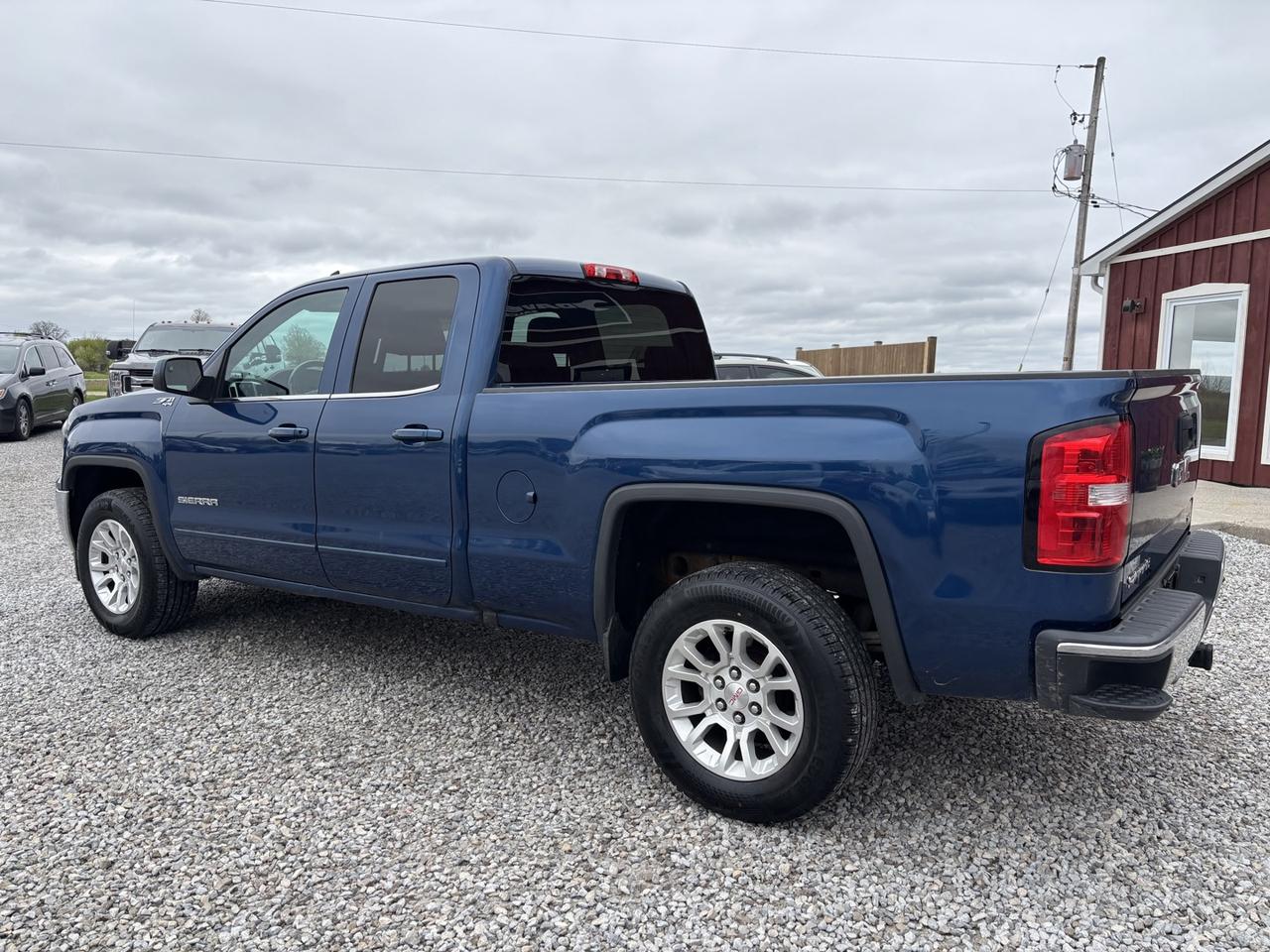 2016 GMC Sierra 1500 SLE Double Cab 4WD Photo