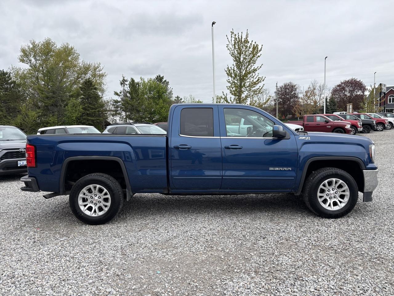 2016 GMC Sierra 1500 SLE Double Cab 4WD Photo
