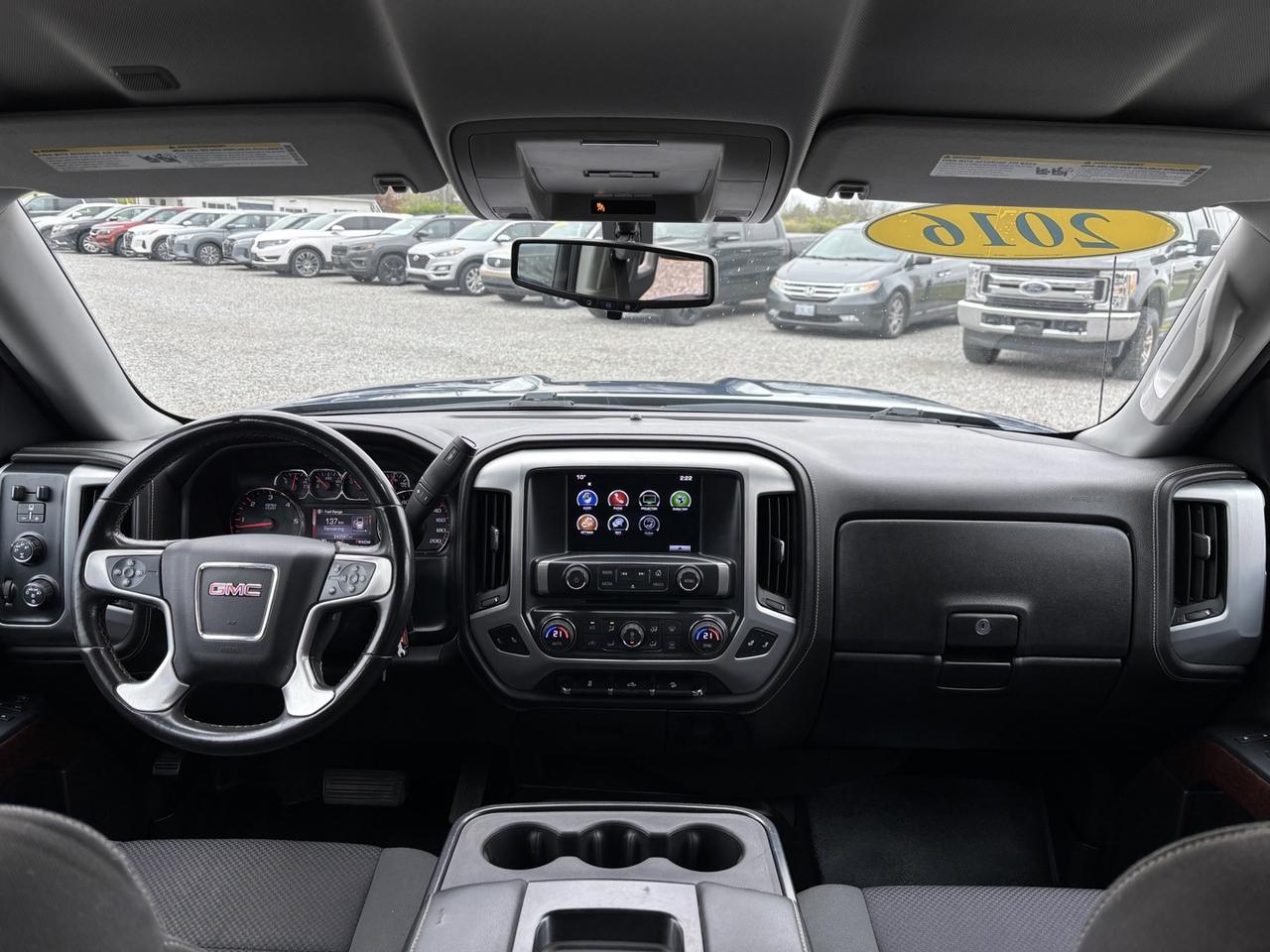 2016 GMC Sierra 1500 SLE Double Cab 4WD Photo
