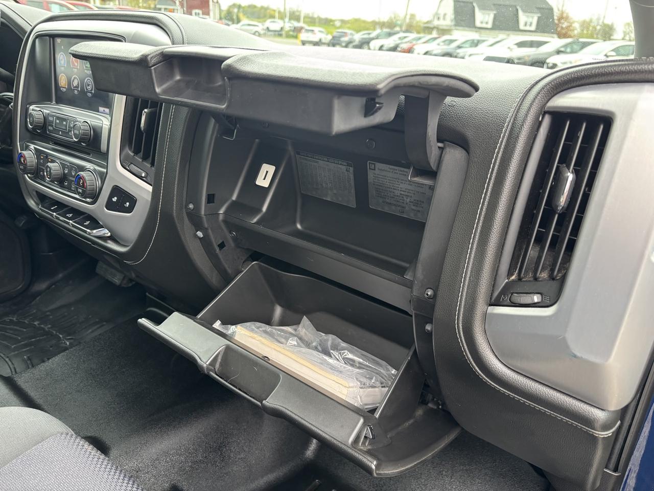 2016 GMC Sierra 1500 SLE Double Cab 4WD Photo