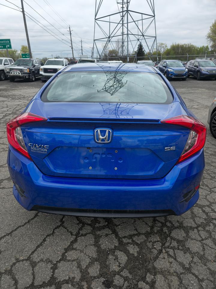 2018 Honda Civic SE Photo4
