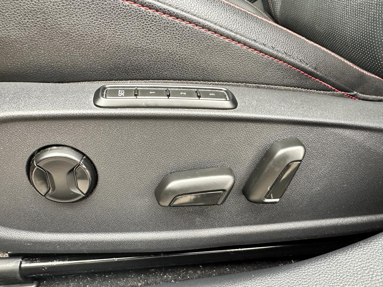 2019 Volkswagen Jetta GLI 35 DSG Heated/Cooled Leather Sunroof NAV A/C Photo