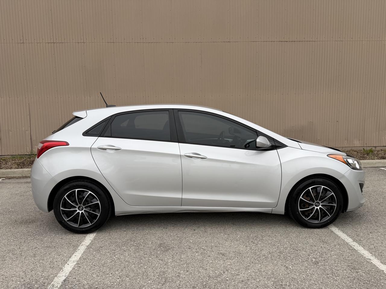 2016 Hyundai Elantra GT GL Photo