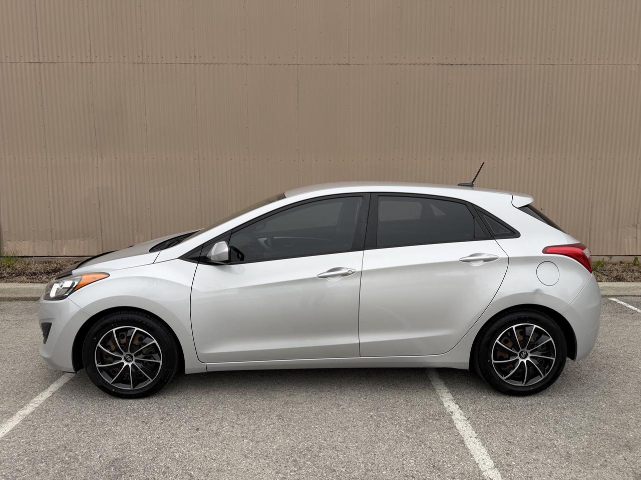 2016 Hyundai Elantra GT GL Photo