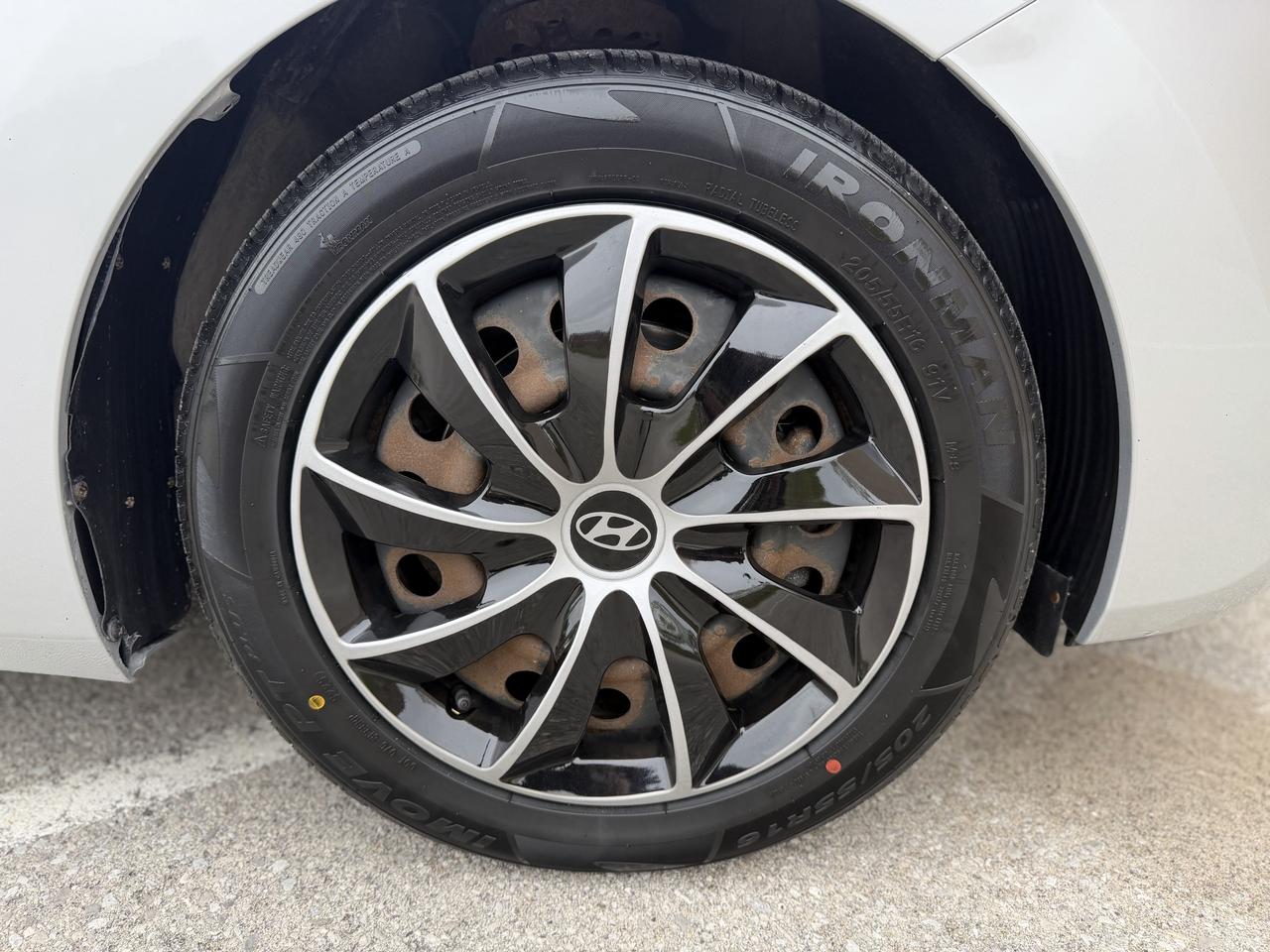 2016 Hyundai Elantra GT GL Photo