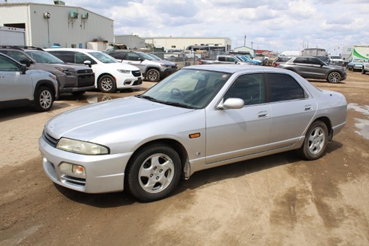 1998 Nissan Skyline GT Right Hand Drive Automatic w/cloth seats - Photo #1