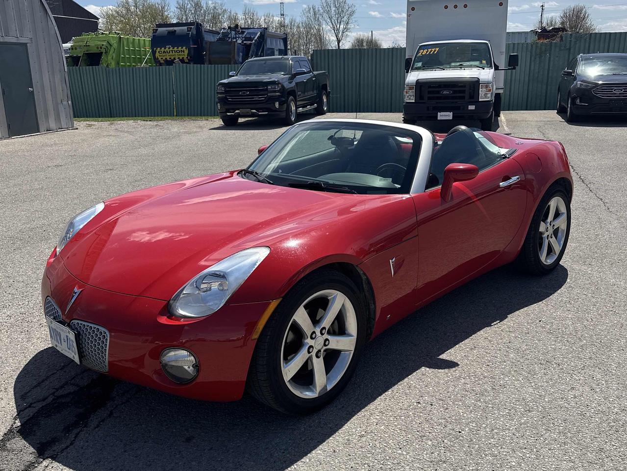 2006 Pontiac Solstice 2DR CONVERTIBLE, LEATHER, POWER GROUP, CD PLAYER!! Photo2
