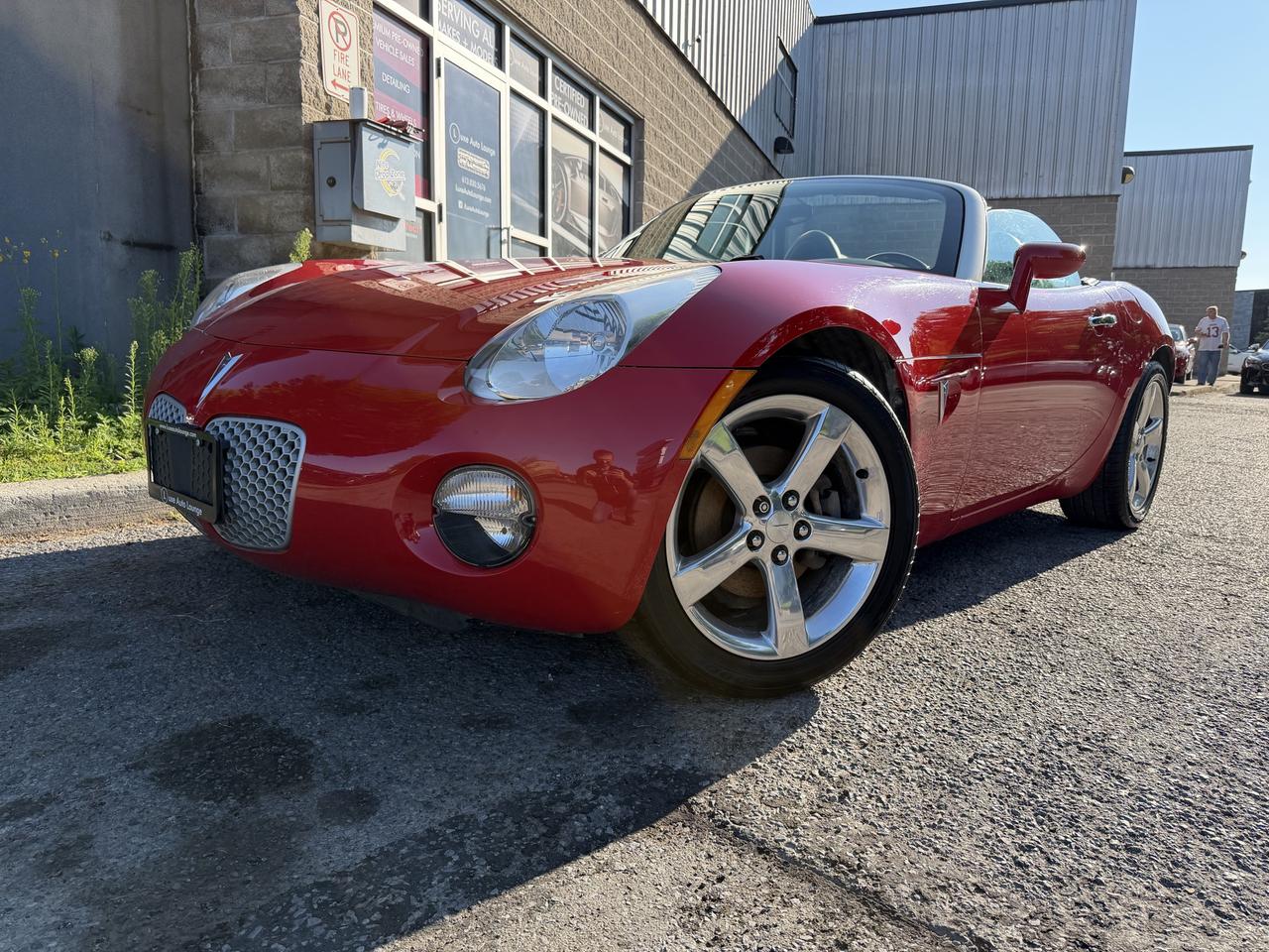2006 Pontiac Solstice 2DR CONVERTIBLE, LEATHER, POWER GROUP, CD PLAYER!! Photo