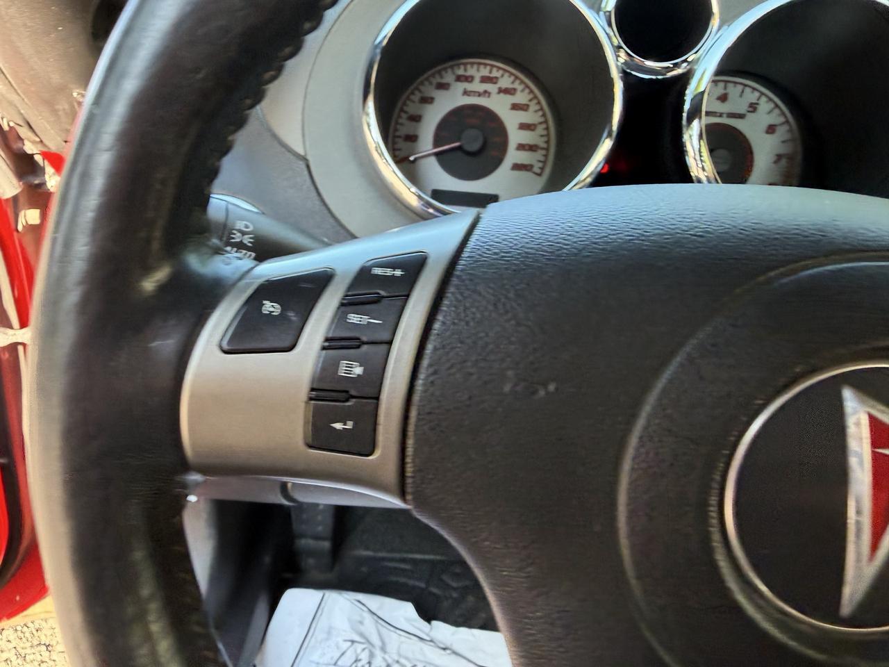 2006 Pontiac Solstice 2DR CONVERTIBLE, LEATHER, POWER GROUP, CD PLAYER!! Photo