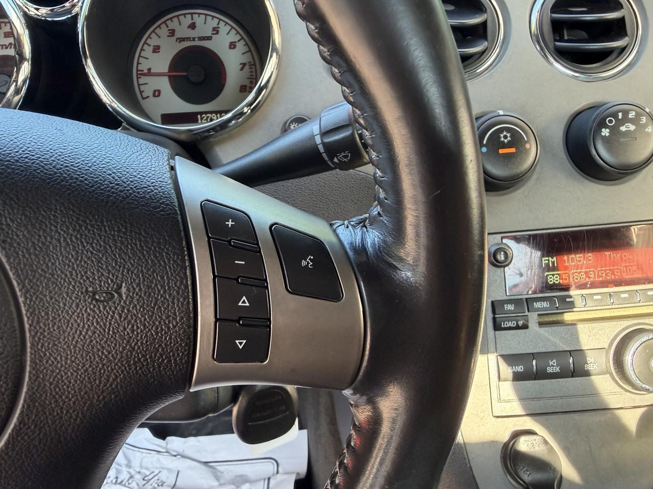 2006 Pontiac Solstice 2DR CONVERTIBLE, LEATHER, POWER GROUP, CD PLAYER!! - Photo #30